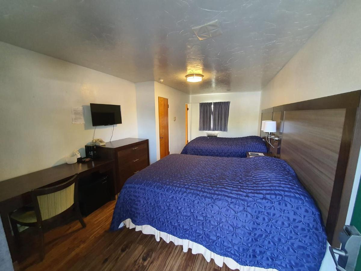 Sunrise Motor Inn Cody Εξωτερικό φωτογραφία
