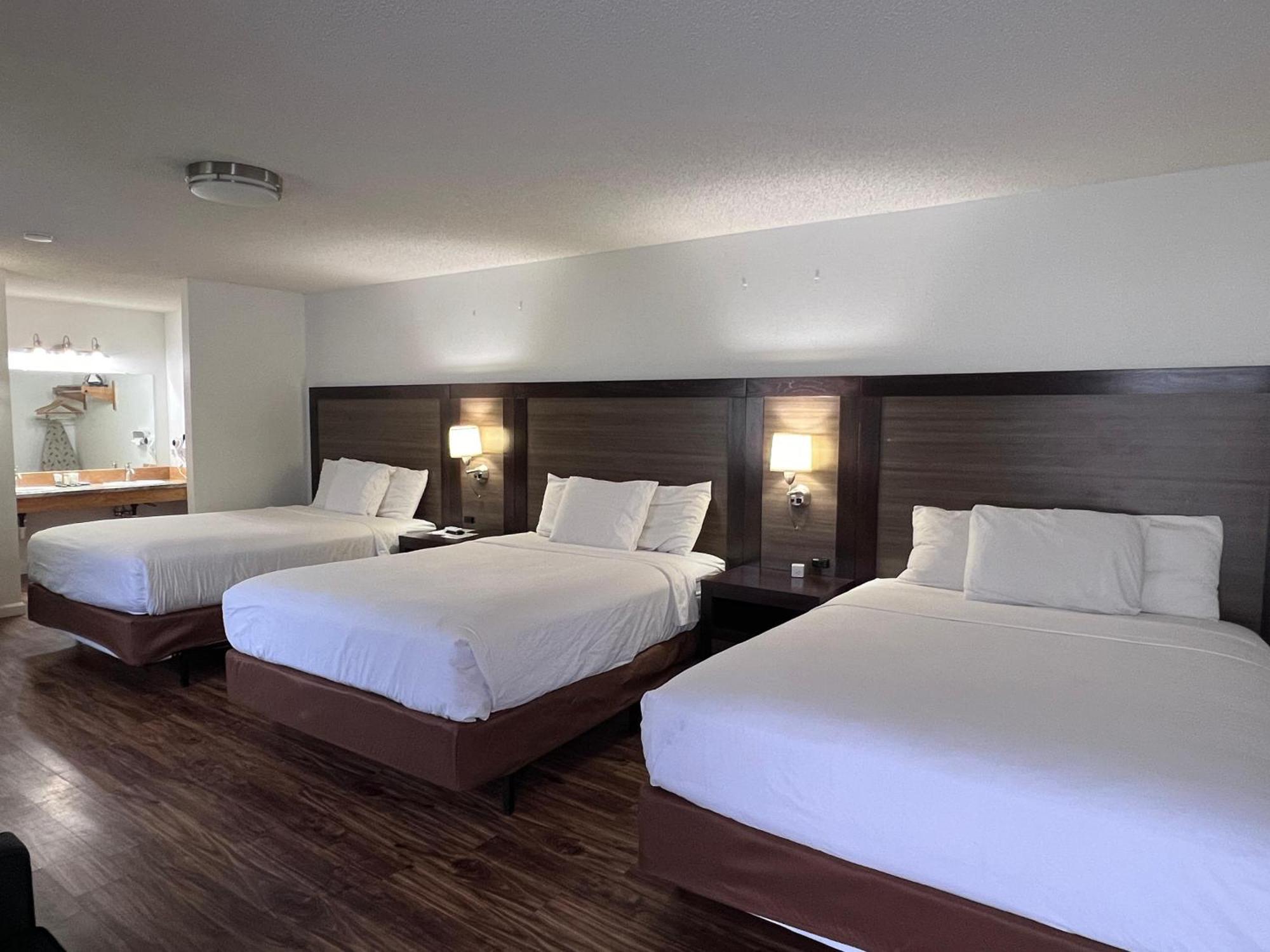 Sunrise Motor Inn Cody Εξωτερικό φωτογραφία