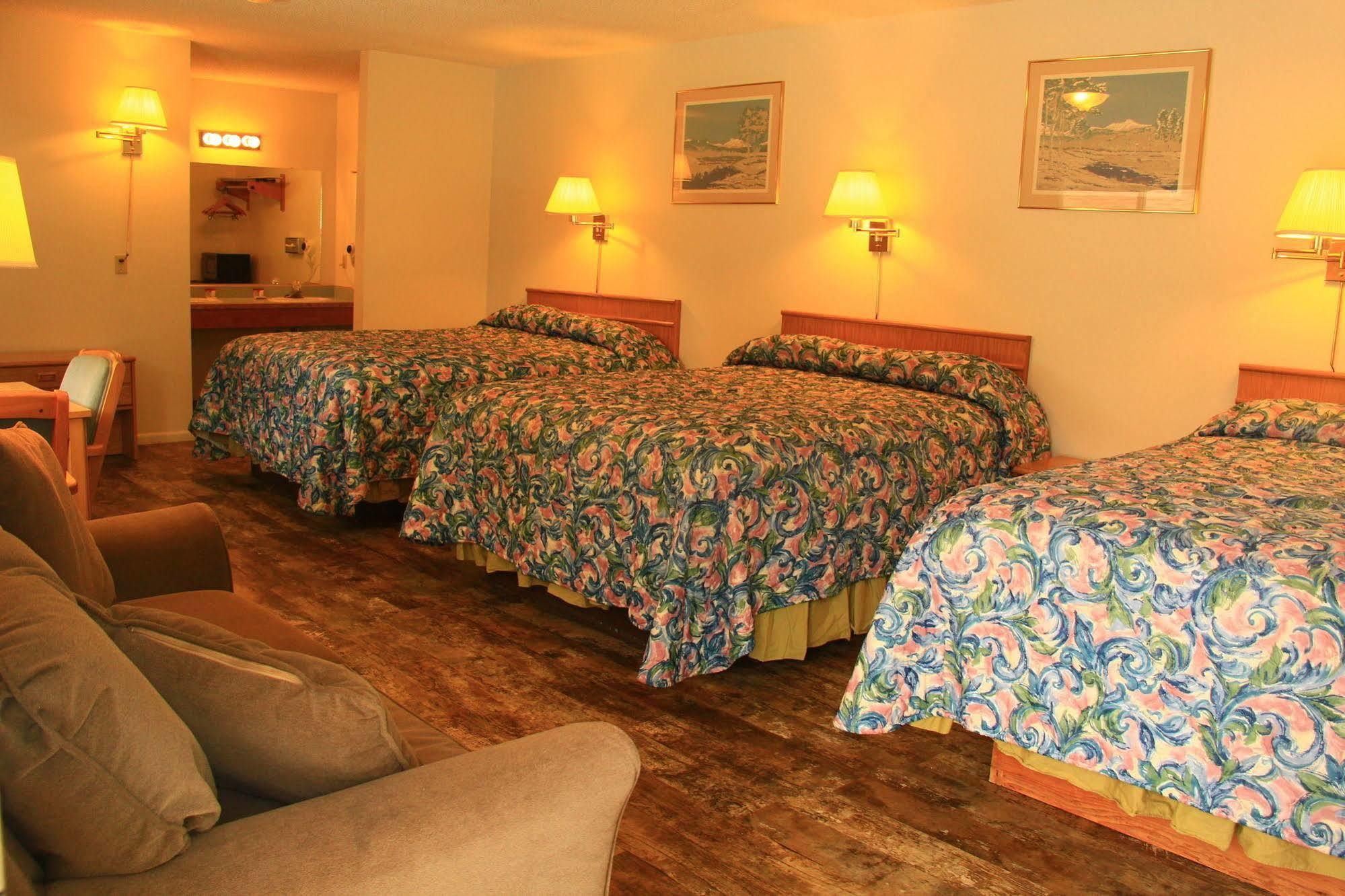 Sunrise Motor Inn Cody Εξωτερικό φωτογραφία