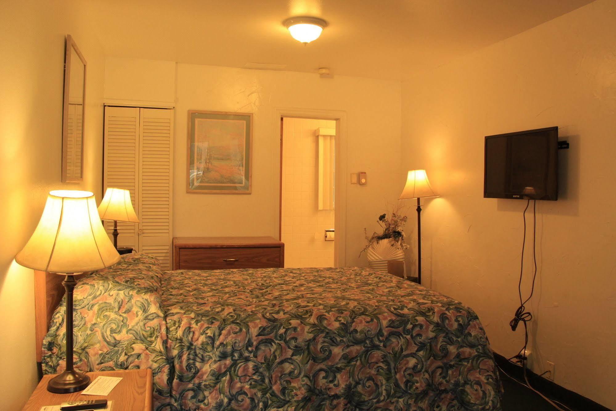 Sunrise Motor Inn Cody Εξωτερικό φωτογραφία