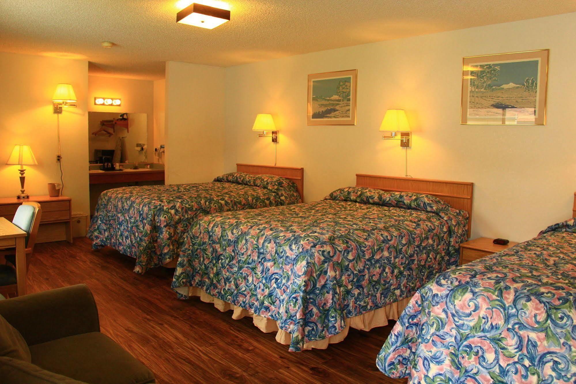 Sunrise Motor Inn Cody Εξωτερικό φωτογραφία