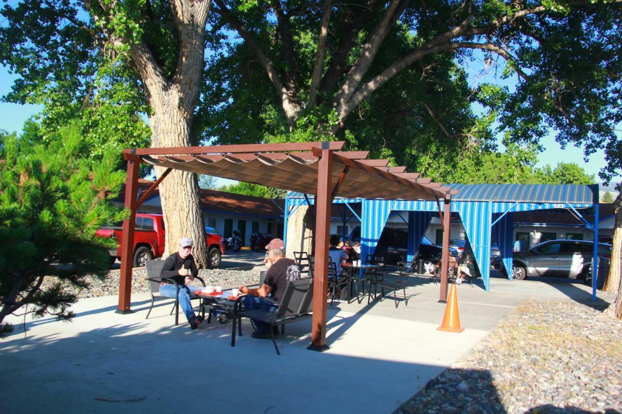 Sunrise Motor Inn Cody Εξωτερικό φωτογραφία
